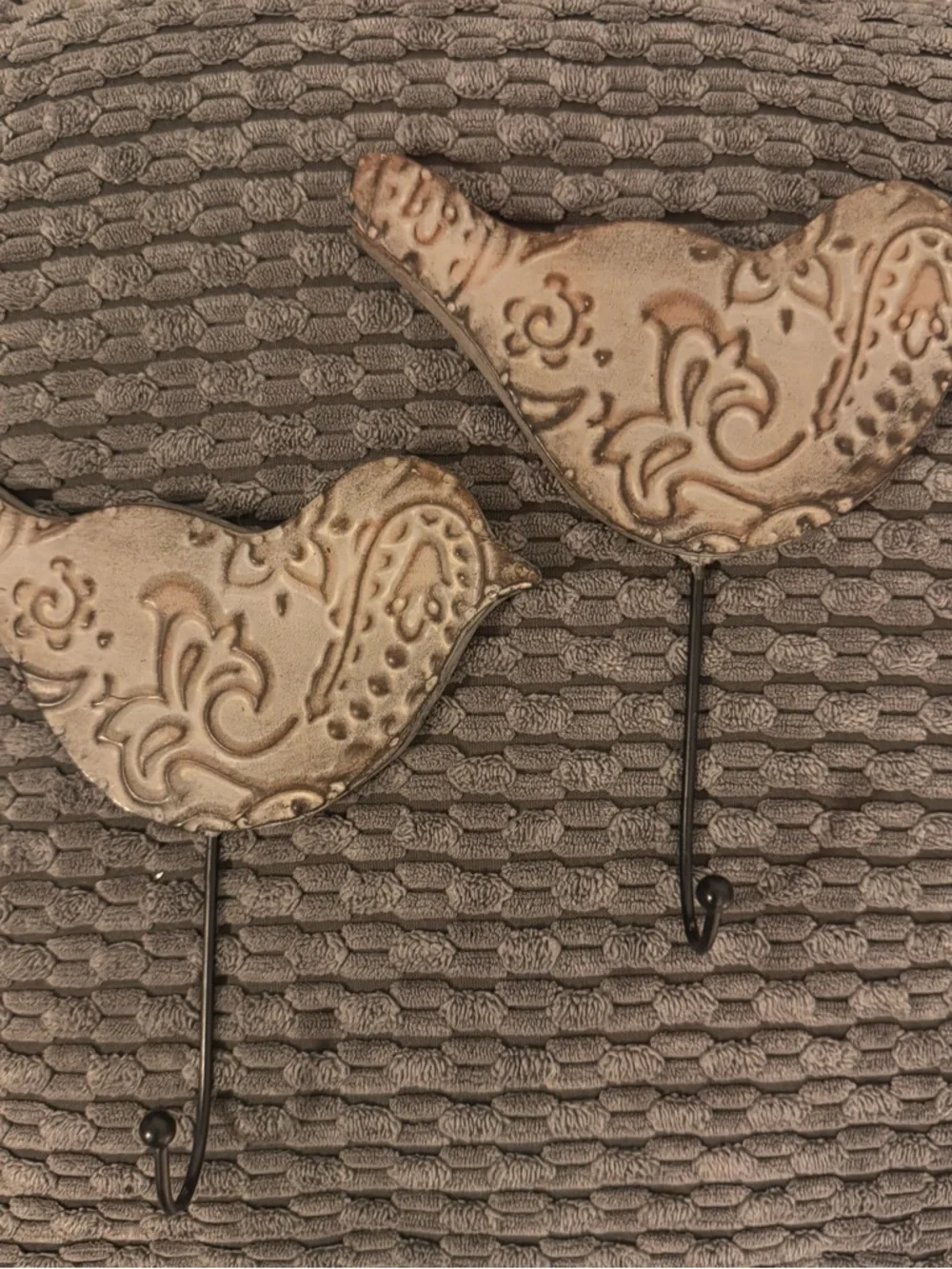 Set of 2 Farmhouse Bird Wall Hooks - Distressed Filigree Design